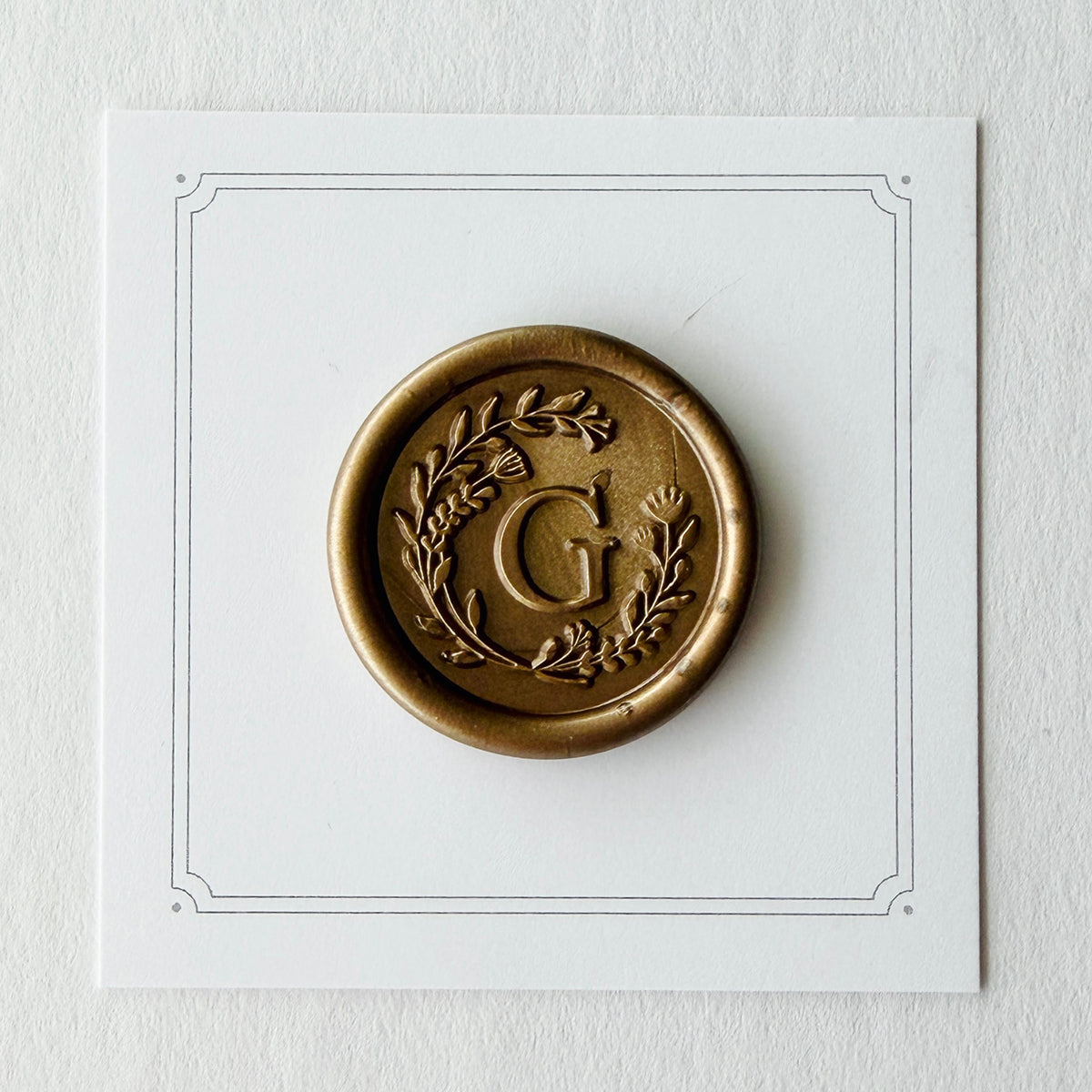 Initial Floral Wreath Round Wax Seal Stamp (A-Z)