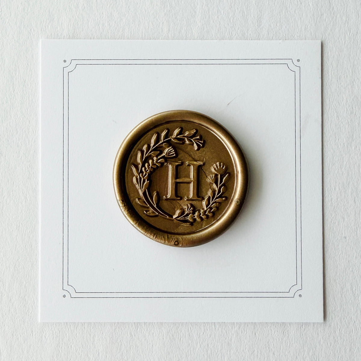 Initial Floral Wreath Round Wax Seal Stamp (A-Z)