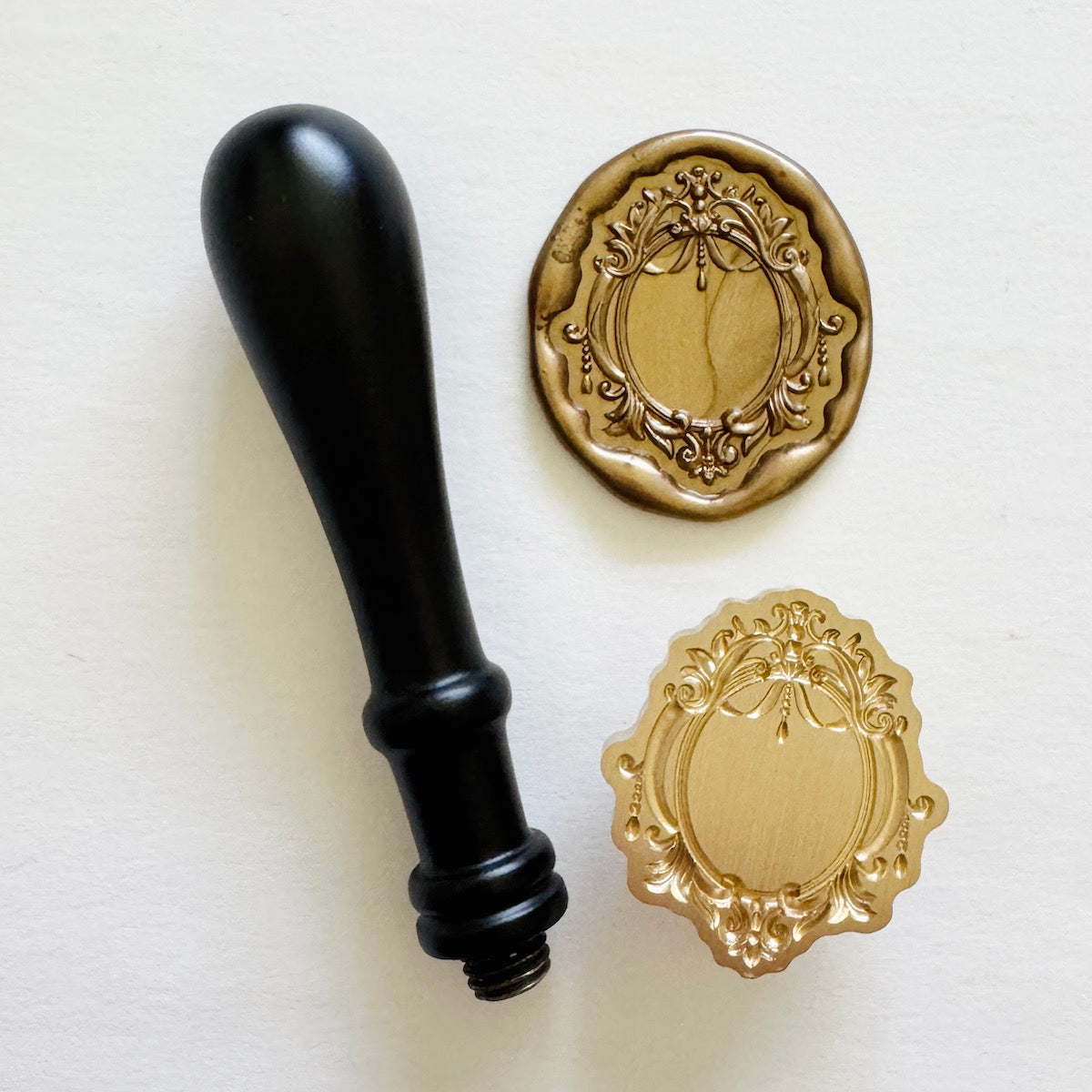 Oval Frame No. 8 Wax Stamp
