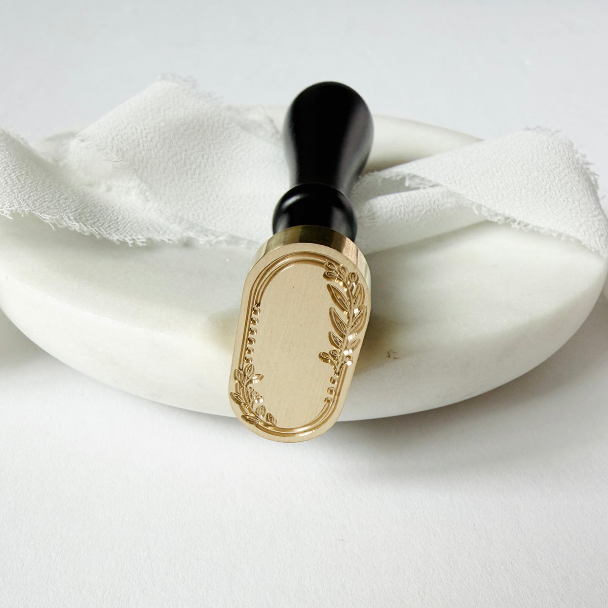 Oval Frame No. 11 Wax Stamp