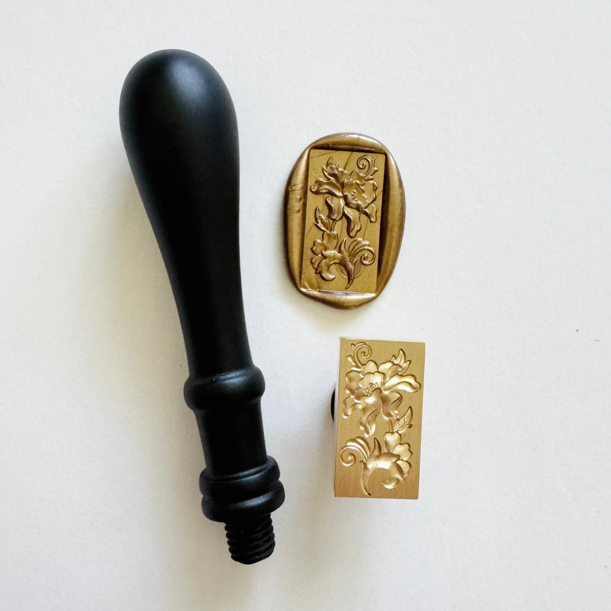 Iris Wax Stamp (3-D)