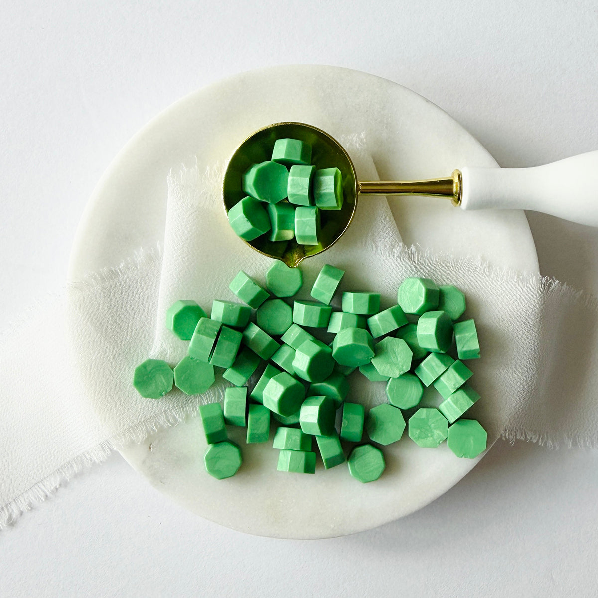 Kelly Green Sealing Wax Beads