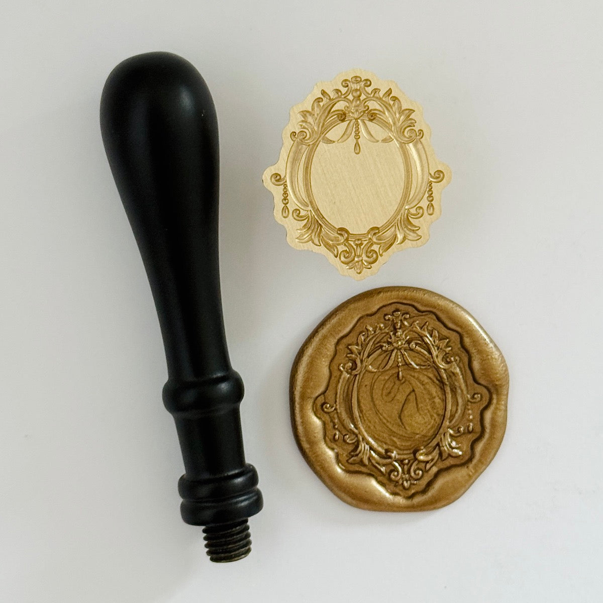 Oval Frame No. 8 Wax Stamp