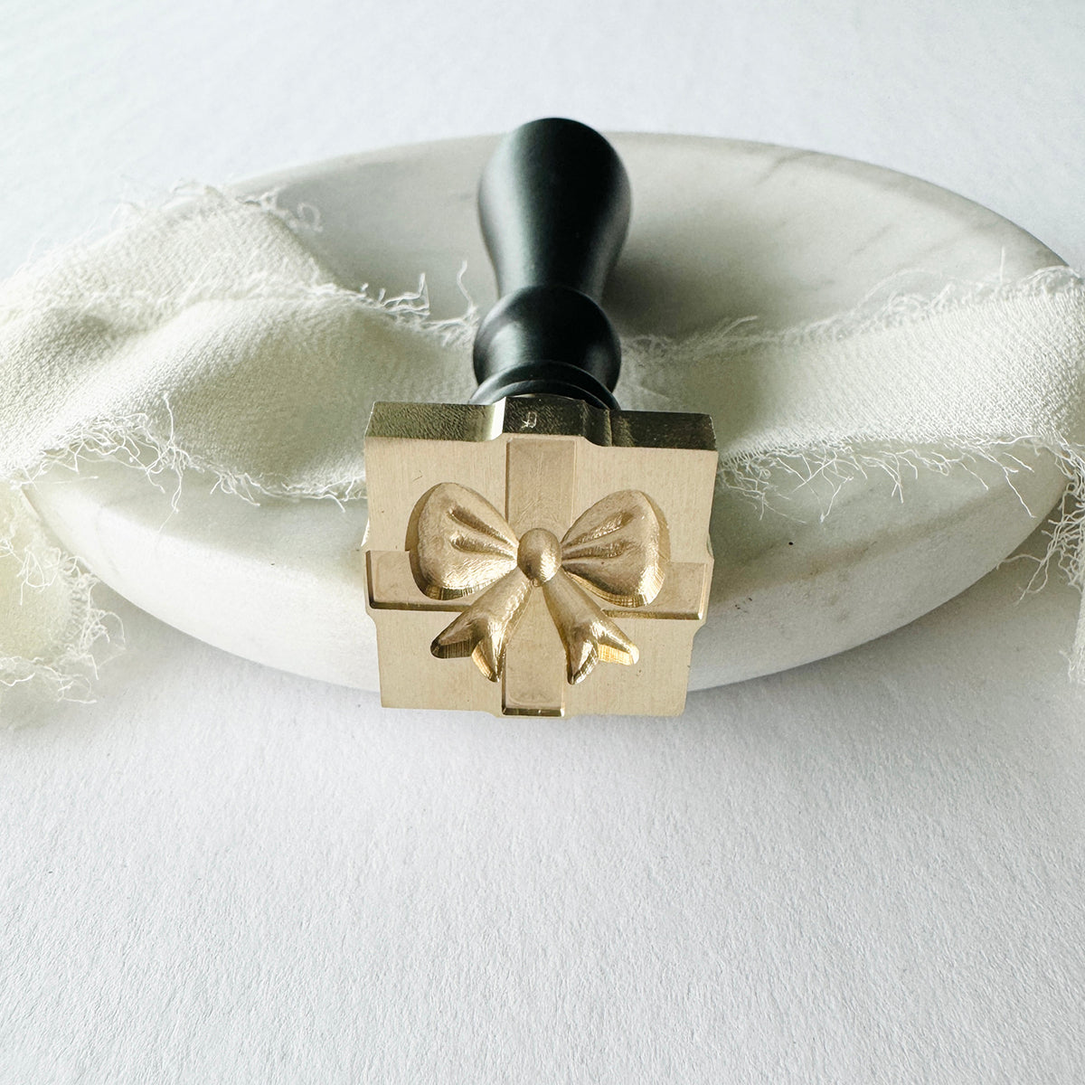 Present Bow Stamp (3-D)