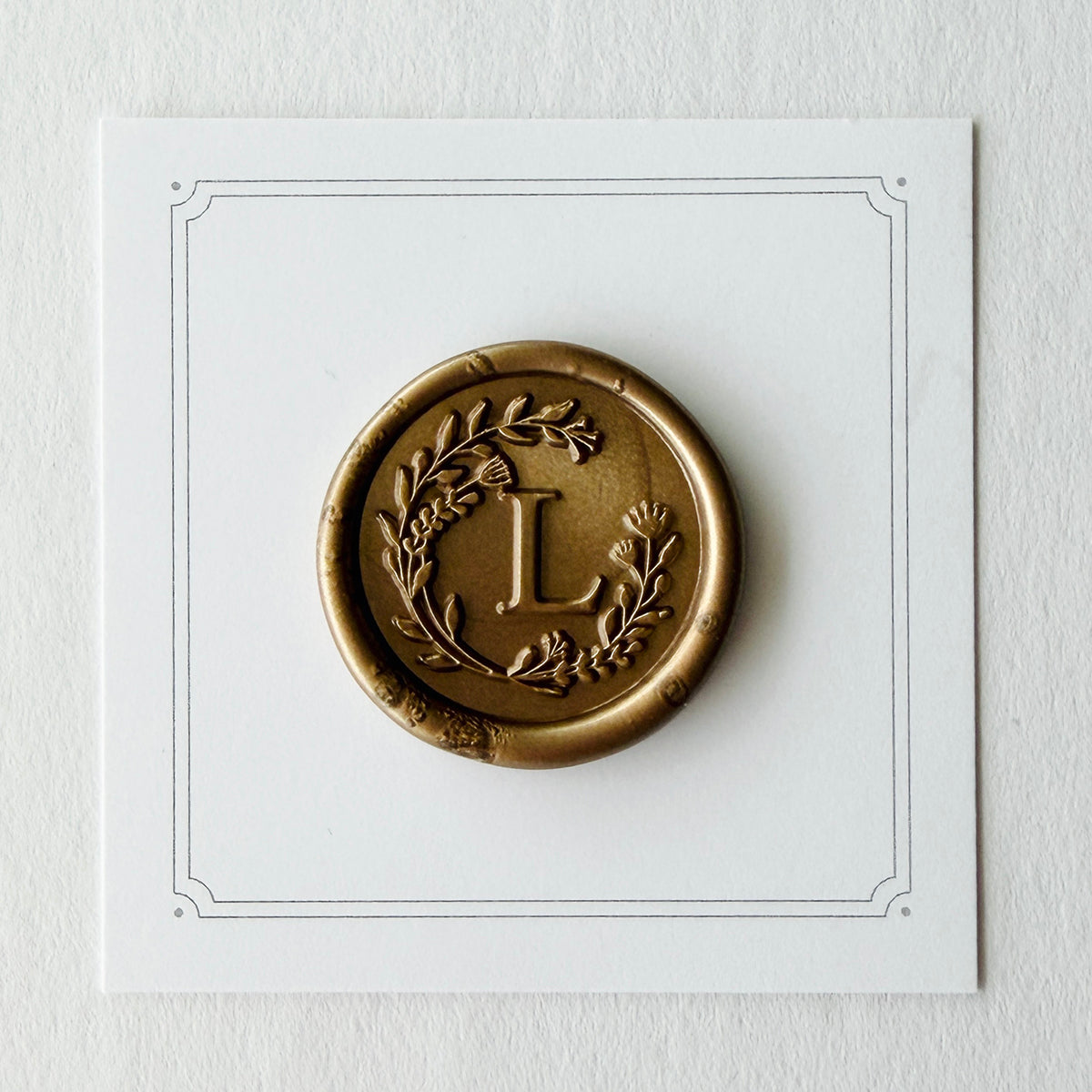 Initial Floral Wreath Round Wax Seal Stamp (A-Z)