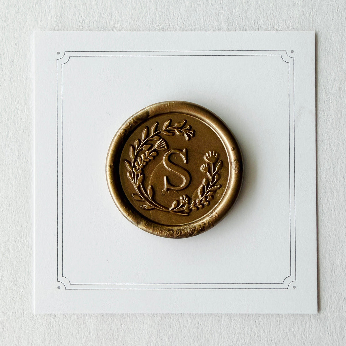 Initial Floral Wreath Round Wax Seal Stamp (A-Z)