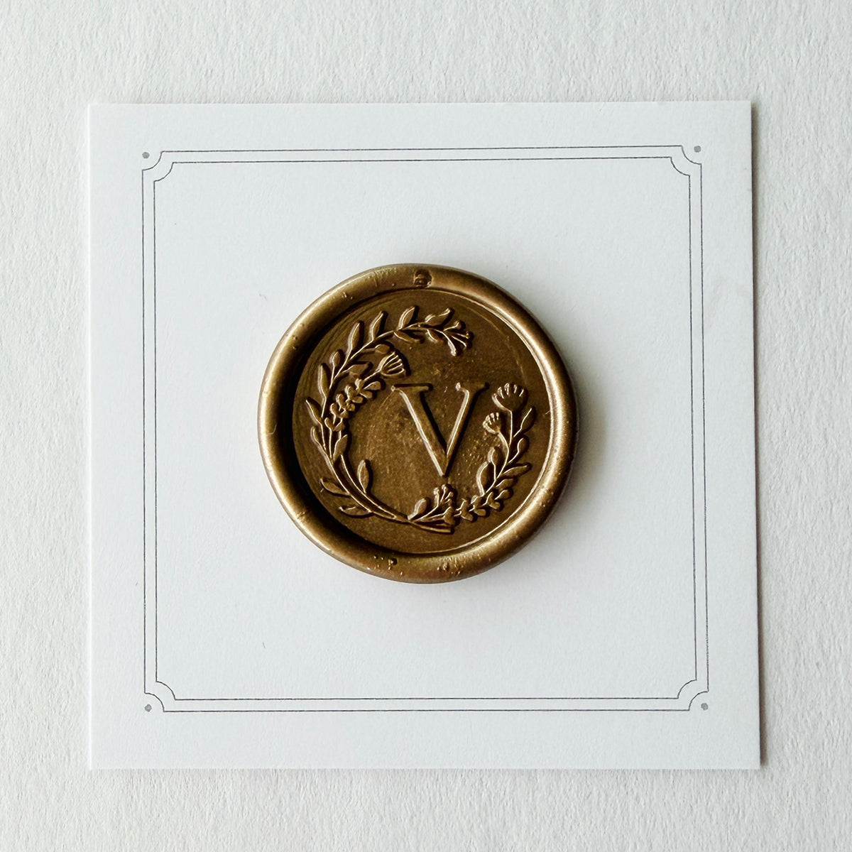 Initial Floral Wreath Round Wax Seal Stamp (A-Z)
