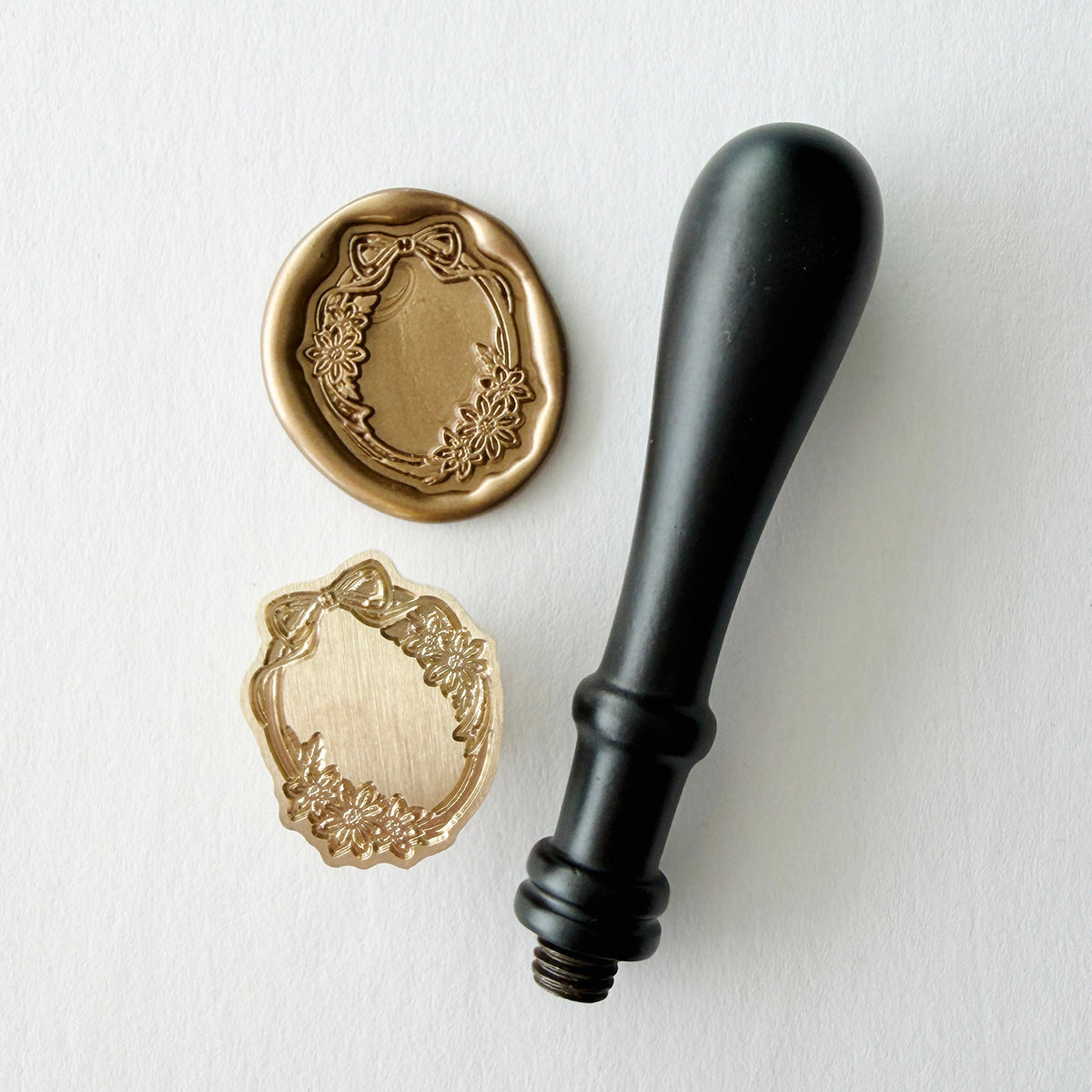 Oval Frame No. 10 Wax Stamp