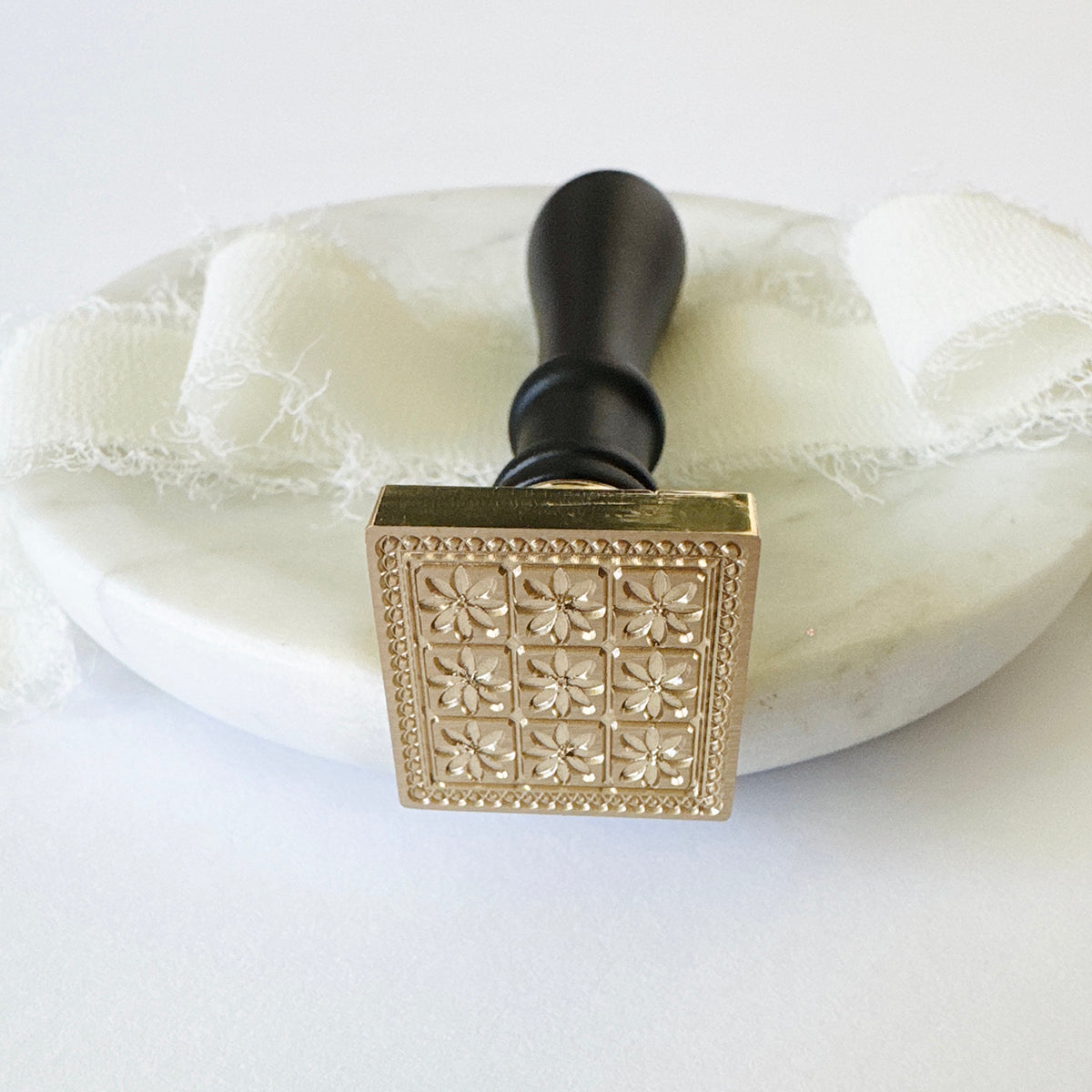 Daisy Grid Wax Stamp